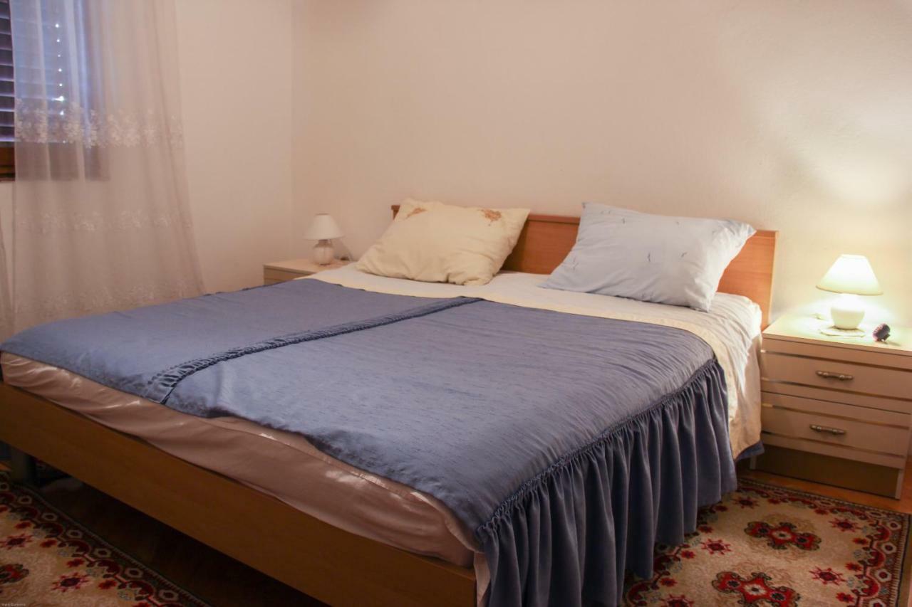 Apartmani Nada Seget Vranjica Buitenkant foto