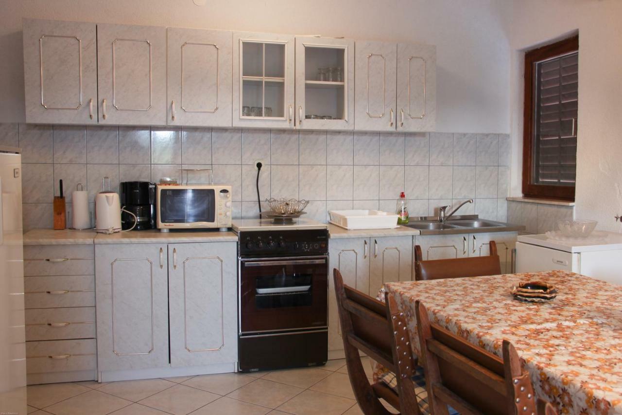 Apartmani Nada Seget Vranjica Buitenkant foto