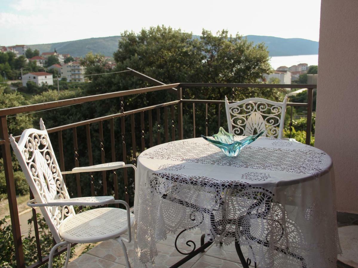 Apartmani Nada Seget Vranjica Buitenkant foto