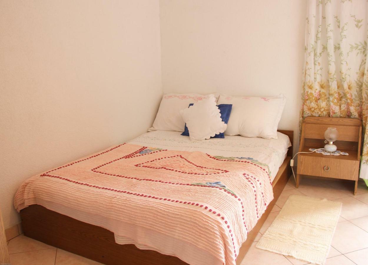 Apartmani Nada Seget Vranjica Buitenkant foto